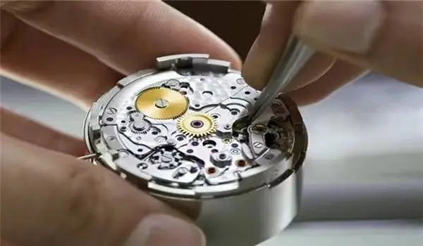 青岛劳力士维修售后指定服务中心多少钱